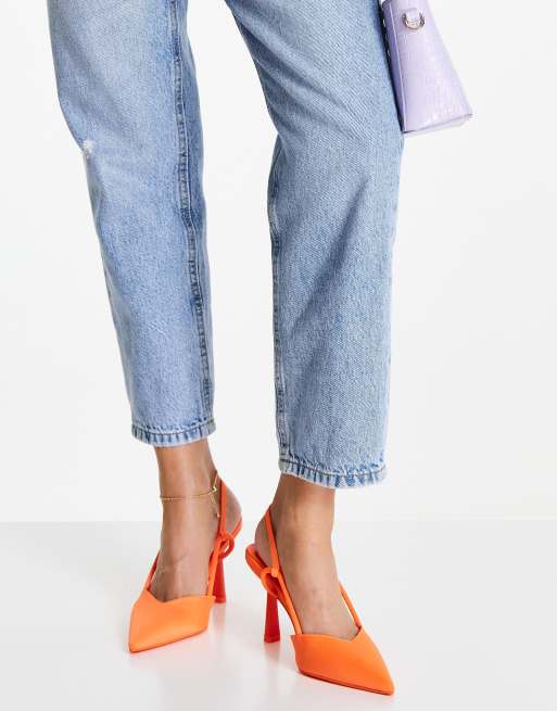 Zapatos de salón naranja de tacón con tira trasera de River Island, 3 de 4
