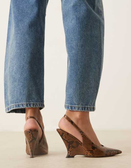 Zapatos destalonados con cuña y estampado de serpiente Palmer de ASOS DESIGN, 4 de 4