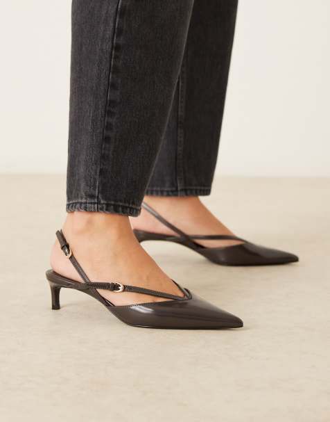 Zapatos gris carbón destalonados con tacón, diseño de tiras y puntera fina de cuero sintético de Mango  - view 1