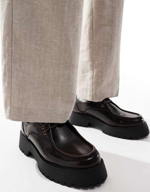Zapatos marrón oscuro con cordones y suela gruesa de ASOS DESIGN