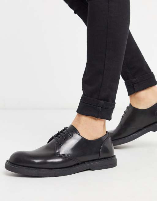 Zapatos negros con cordones y suela gruesa de Topman