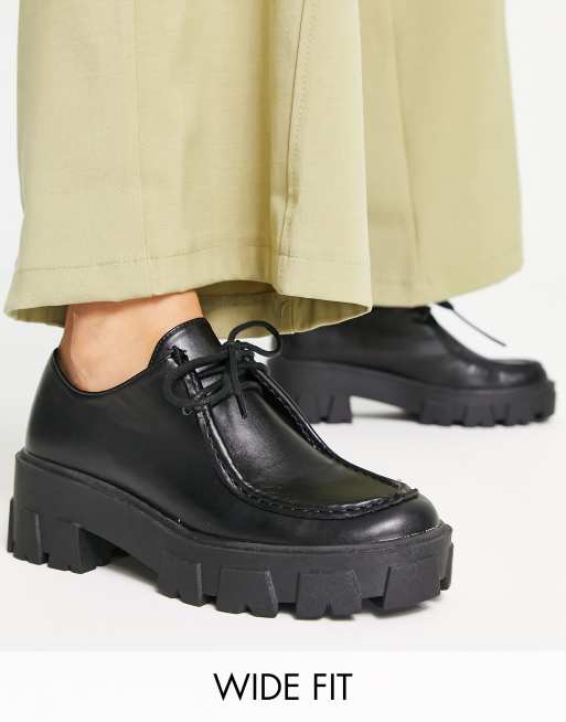 Zapatos negros con suela gruesa y cordones Lelia de Raid Wide Fit 