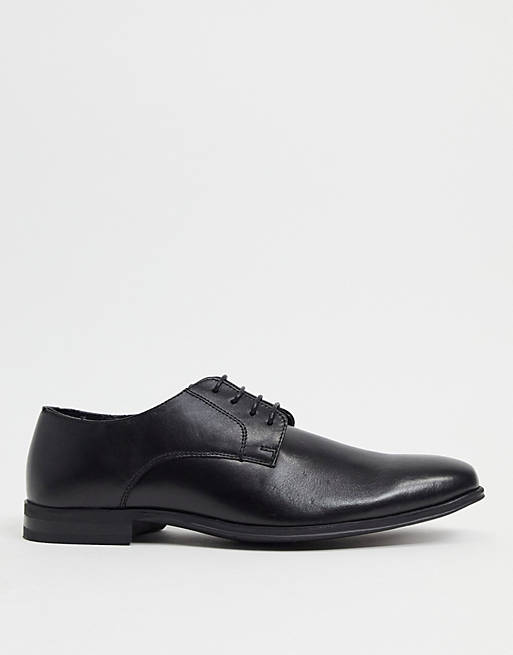 Zapatos negros de piel remi derby de Schuh