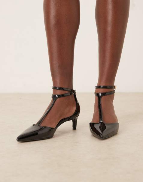 Zapatos negros de tacón bajo de charol Tosha de RAID Wide Fit - view 1