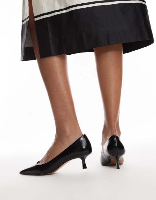 Zapatos negros de tacón bajo de Mango ASOS