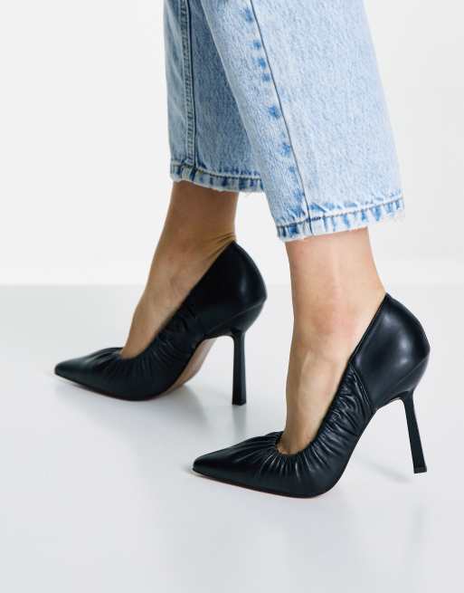 Zapatos negros de tacón con diseño fruncido Pepper de ASOS DESIGN