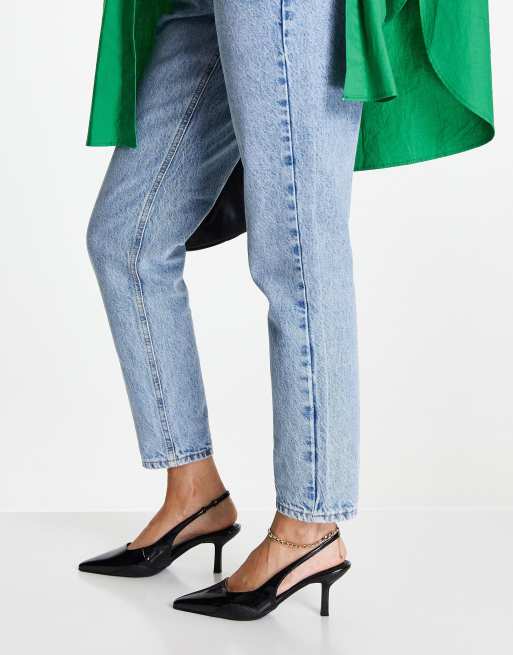 Zapatos negros de tacón medio con tira talonera Silent de ASOS DESIGN, 3 de 4
