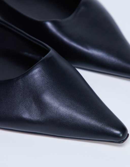 Zapatos negros planos con puntera fina Ace de Topshop, 2 de 4