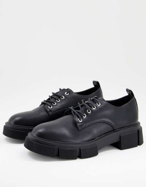 Zapatos Oxford negros de suela gruesa de New Look