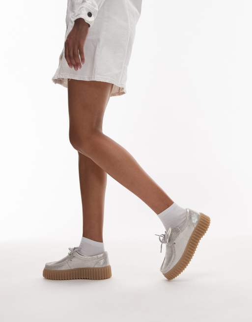 Zapatos plateados con perlas de quita y pon Torhill Bee de Clarks, 3 de 4