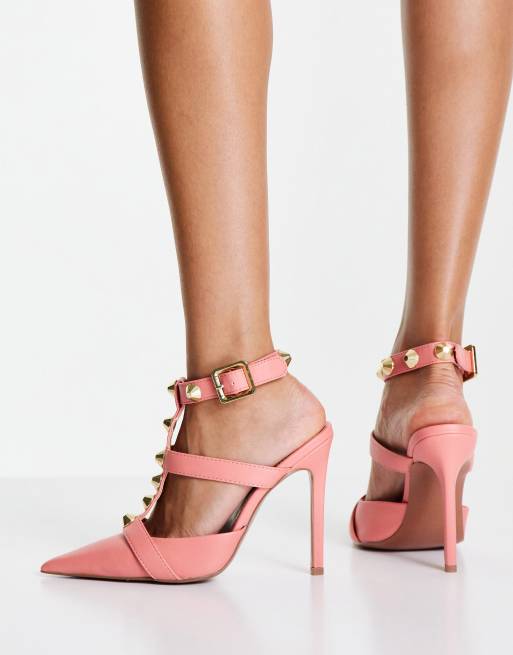 Zapatos rosas de tacón con tachuelas Priyah ASOS DESIGN |