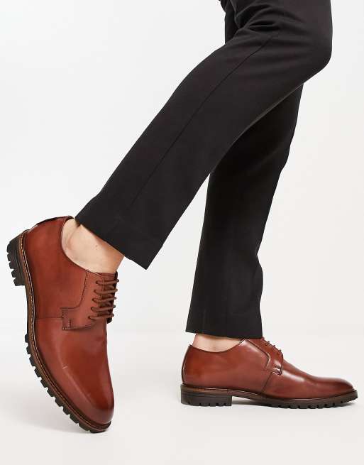 Zapatos tostados con cordones de cuero de Ben Sherman Wide Fit ASOS