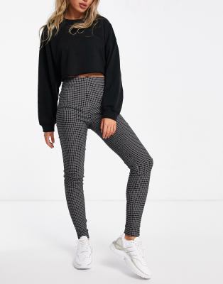 Брюки с принтами  Asos Зауженные брюки из бенгалина в черную клетку New Look-Черный цвет