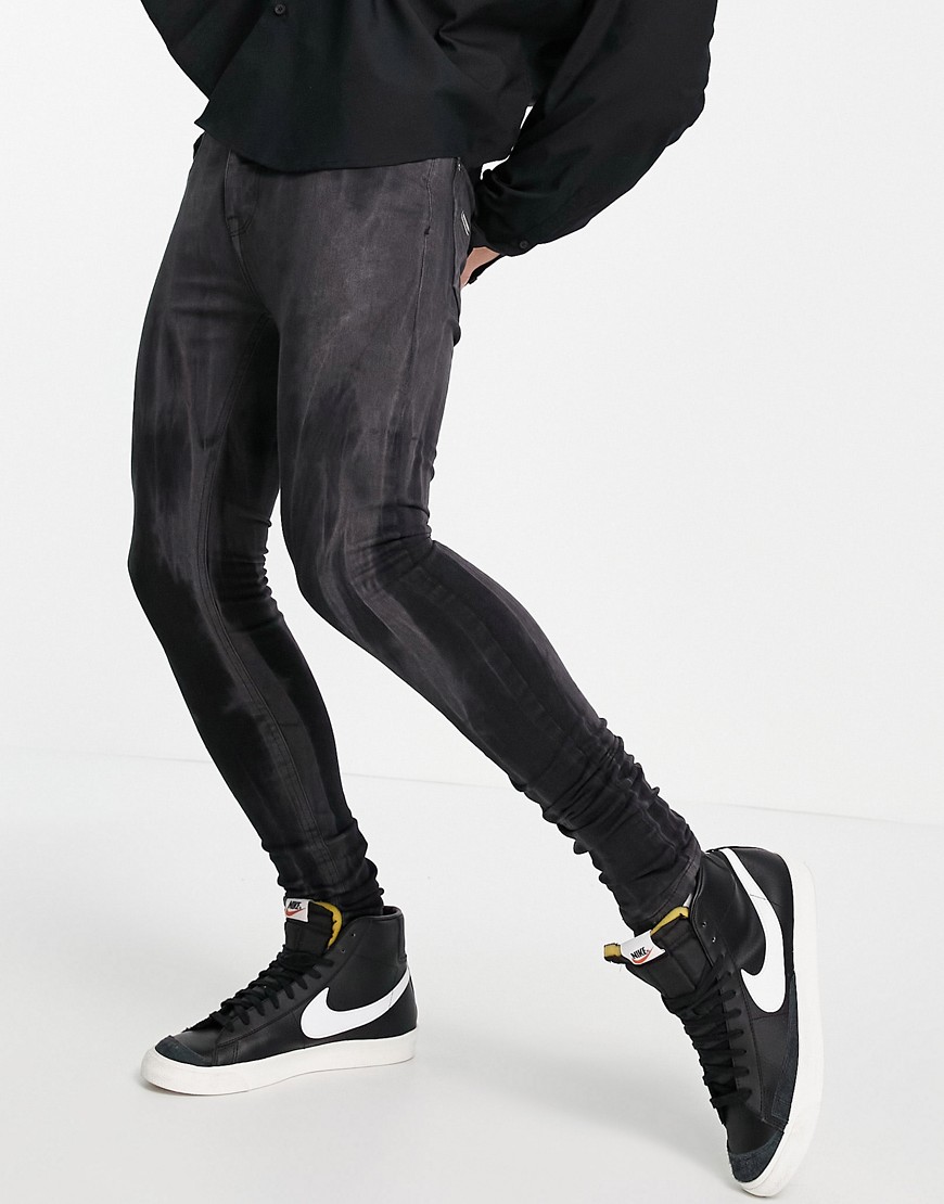 фото Зауженные джинсы черного выбеленного цвета с дымчатым принтом тай-дай good for nothing-черный