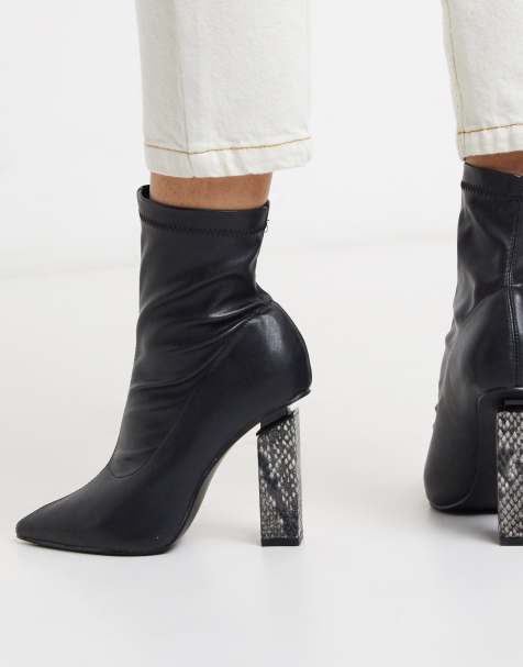 Z_Code_Z – Raja – Ausgefallene Stiefel in Schwarz mit Schlangenmuster am Absatz