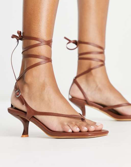 Z_Code_Z - Zera - Sandalen met smalle bandjes in chocoladebruin