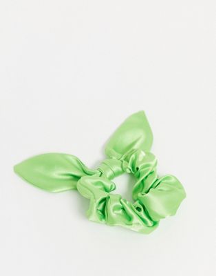 фото Зеленая атласная резинка для волос с бантиком asos design-зеленый