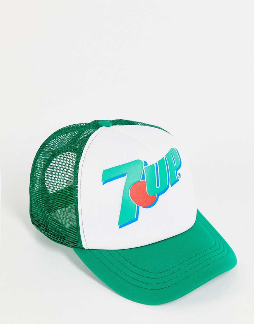 фото Зеленая кепка с принтом "7up" в стиле ретро asos design-зеленый цвет
