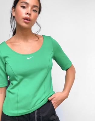 Топ Nike короткий розовый