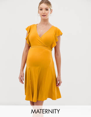 фото Желтое трикотажное платье с запахом и оборками new look maternity-желтый