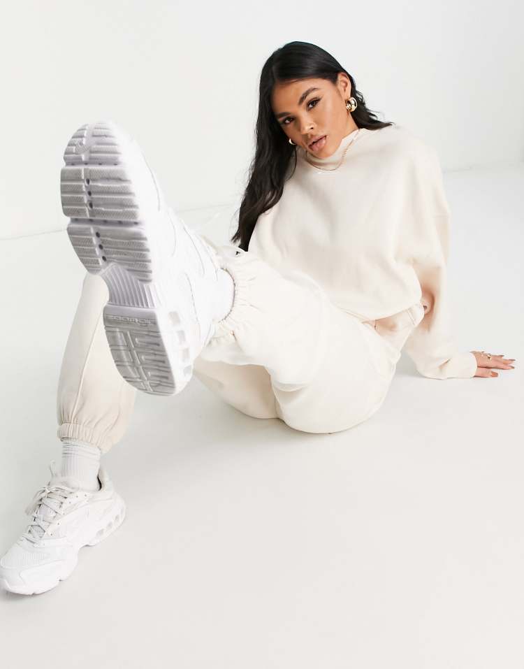 Nike Mini Swoosh Oversized Sweatpants