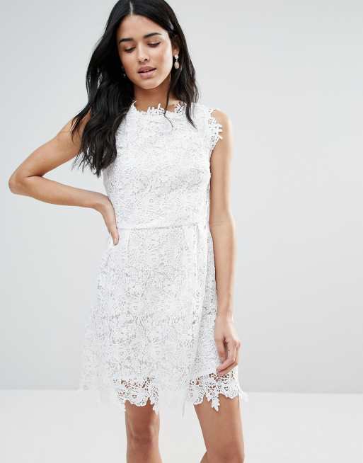 Zibi London - Robe patineuse ornée de dentelle sur l'ensemble