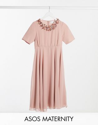 фото Золотисто-розовое платье миди с отделкой asos design maternity-мульти asos maternity