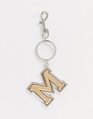 фото Золотисто-серебристая цепочка для ключей с буквой "m" asos design-мульти