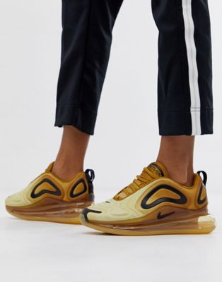 Золотистые кроссовки Nike Air Max 720 