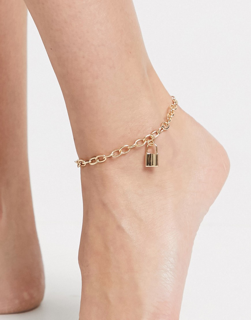 фото Золотистый браслет на ногу с подвеской-замком glamorous-золотой
