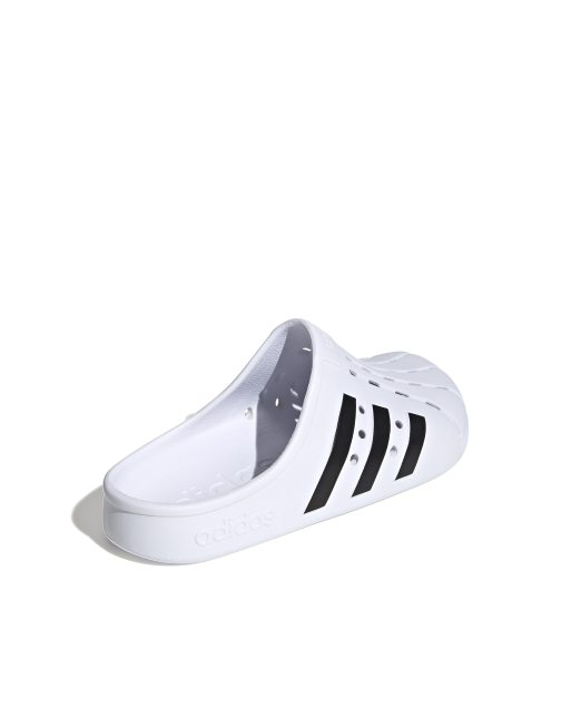 Mm techo doble Zuecos blancos Adilette de adidas Originals | ASOS