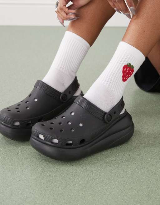 Crocs negros discount