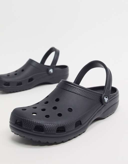 Zuecos negros clásicos de Crocs, 3 de 4