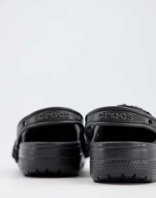 Zuecos negros de tejido mullido Originals de Crocs | ASOS