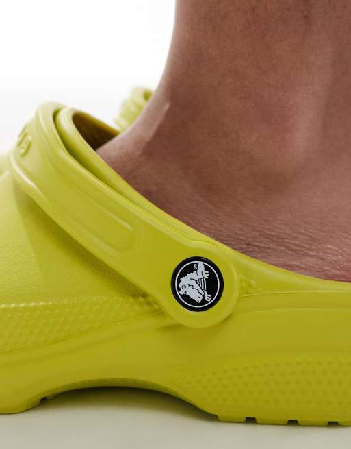 Zuecos verde kiwi clásicos de Crocs, 4 de 4
