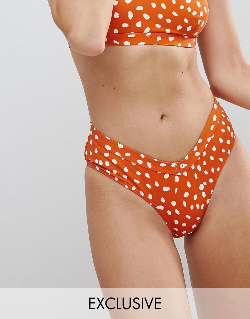 Zulu & Zephyr - Eksklusiv - Ravfarvet bikinitrusse med polkaprikker-Orange